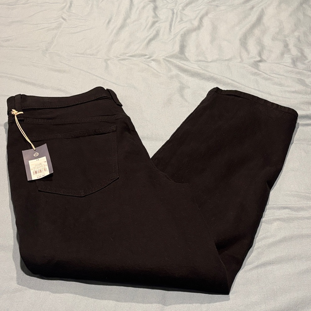 NWT Universal Thread Women's High Rise Jeans - Black